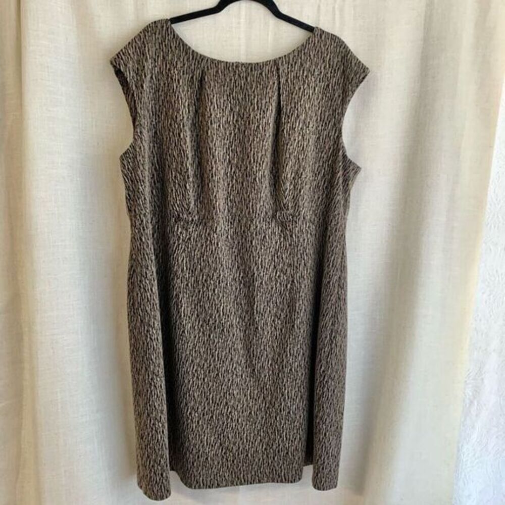 Connected Woman Textured‎ Sheath Dress Size 24W Sleeveless Knee Length Career
